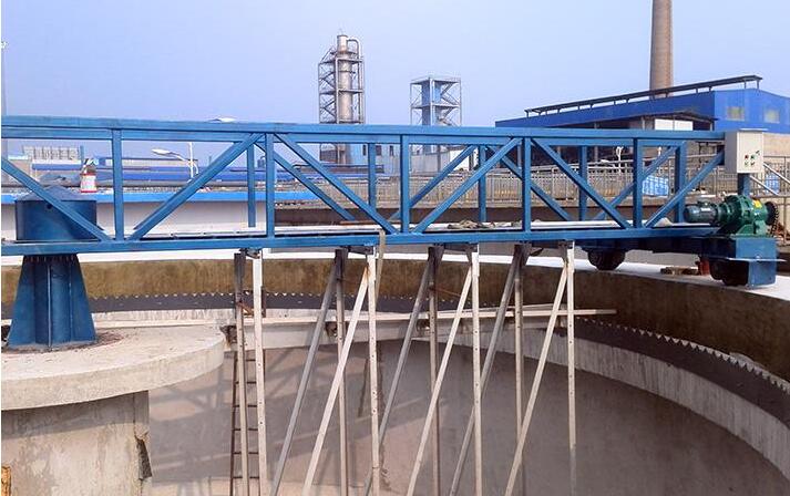 刮泥機(jī)
